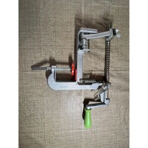 The Pampered Chef Apple Peeler Corer Slicer Silver Green Handle Table Mount 1101
